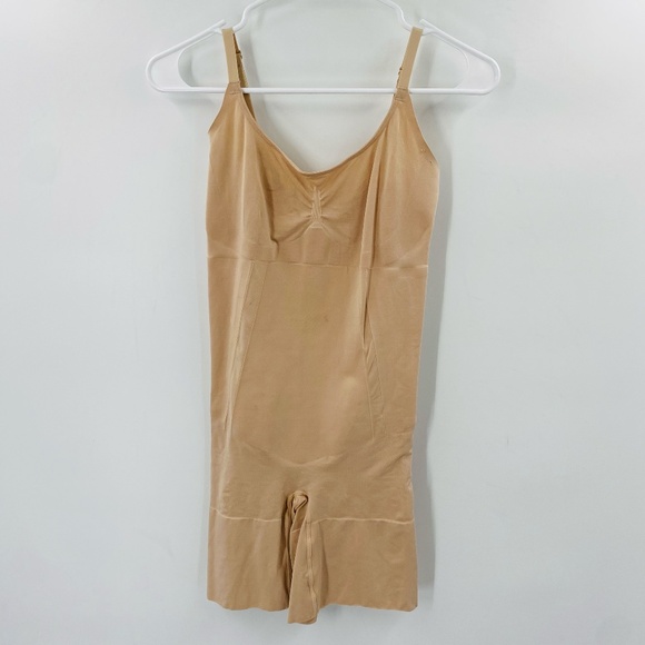 Spanx On Core Shaping Mid Thigh Bodysuit Tan Size Large